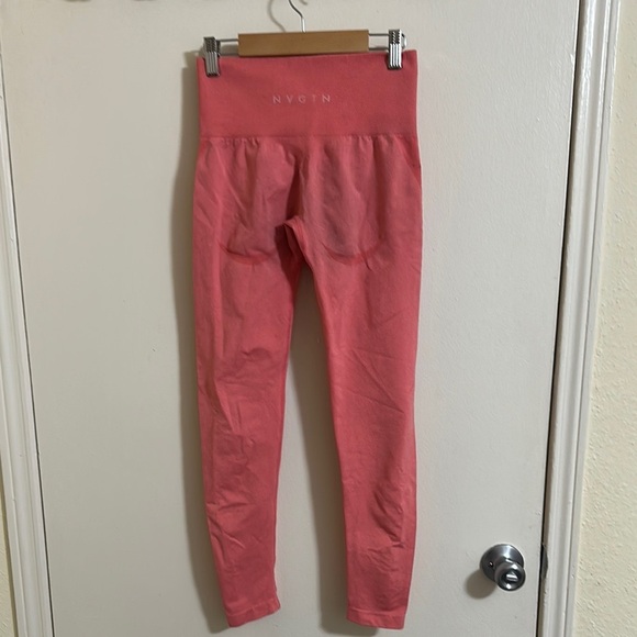 NVGTN Athletic Pink Compression Leggings Small - Picture 1 of 5